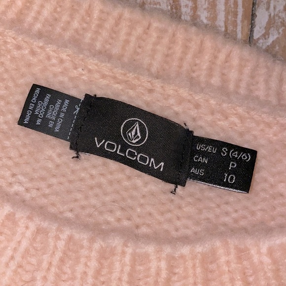 🍑Volcom Dolhearted Crewneck Sweater🍑~small - Picture 10 of 10